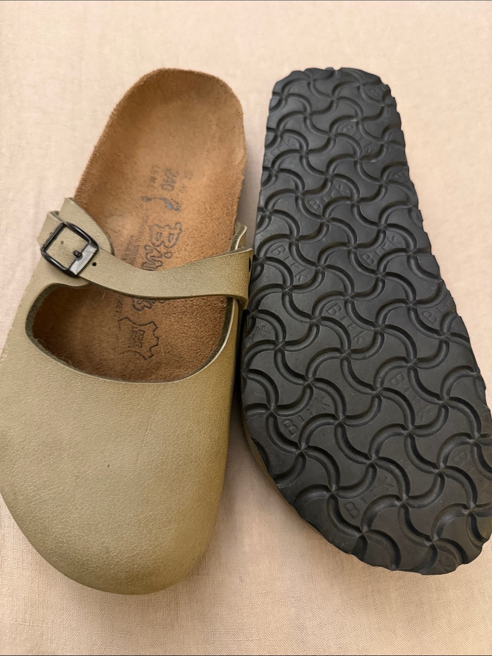 Women’s Clog Mules in Light Olive size 37 N (L6, M4) - Picture 2 of 9